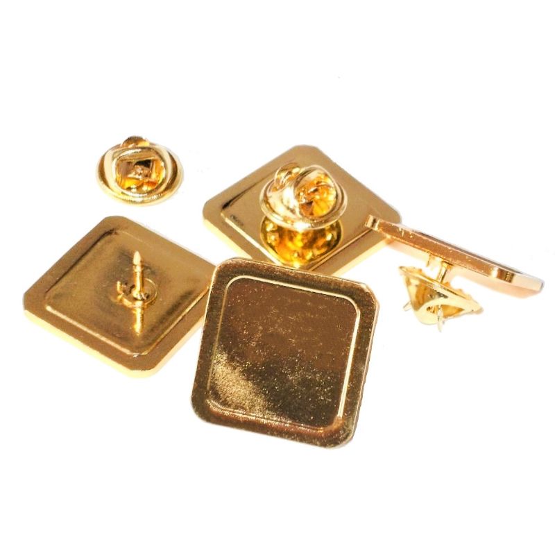 Superior Badge Blank square 16mm gold clutch fitting